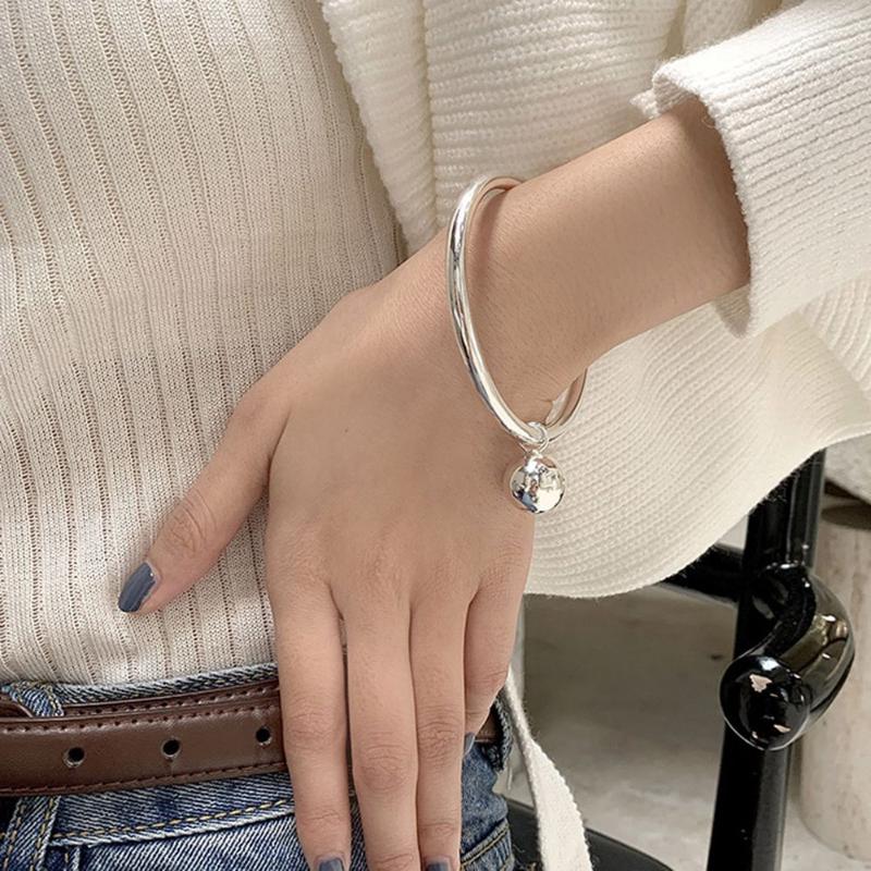 

Bangle Pretty Trendy Women Fashion Party Jewelry Korean Style Bracelet Silver Glossy Creative Ball Pendant