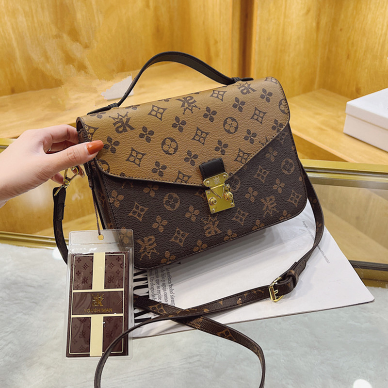 

Wholesale factory ladies leathers shoulder bags elegant atmosphere square buckle handbag street personality contrast leather backpack retro printed postman bag, Brown-8211