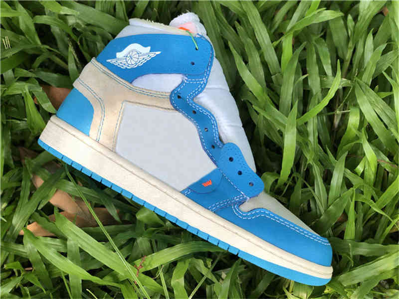 

Top Off Authentic High 1 OG UNC Power Blue White Red Chicago Canary Yellow Outdoor Shoes Man Women Sneakers Sports With Original Box