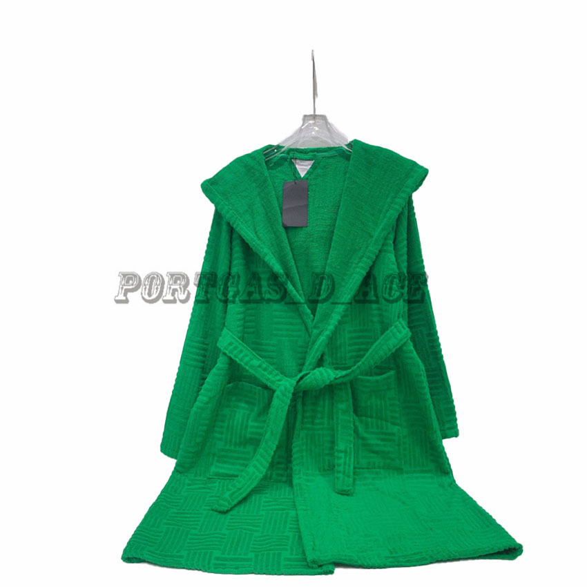 

Luxury Towel Jacquard Bath Robe INS Hot Green Dressing Gown Womens Men Autumn Winter Bathrobe Hooded Pajamas Sleepwear Lovers Robes Morning Dress Home Clothing