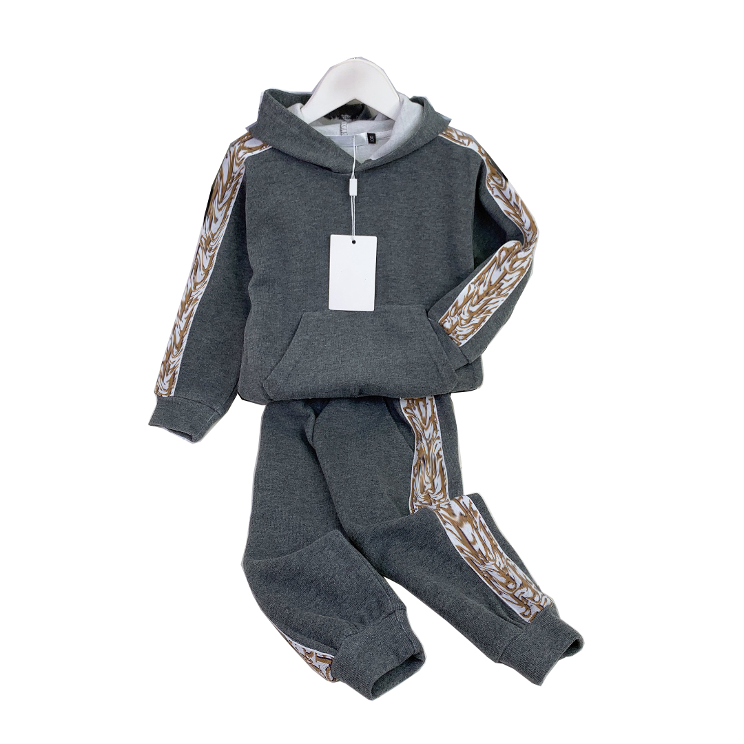 

high-end designers kids Clothing Sets winter hooded jacket design hooded sweatershirt +trousers children set autumn Two-letter printing series coats size 100-150cm, 18