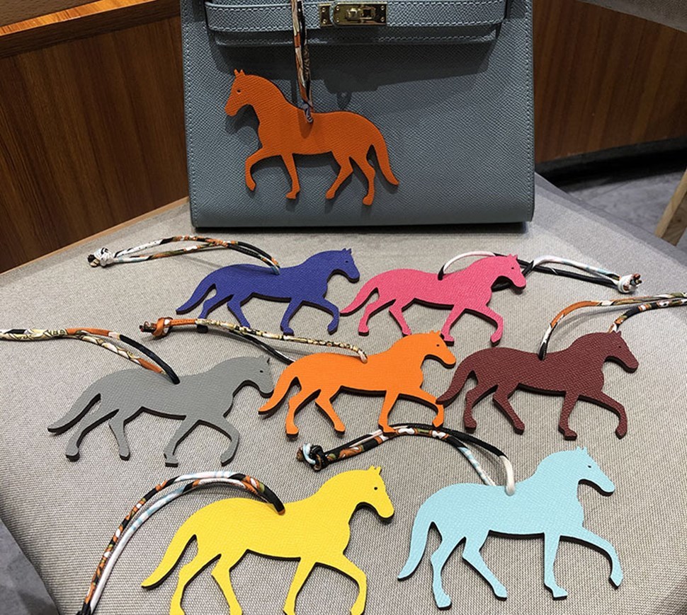 

Anime Lanyard Keys for Women 2 color Horse Design H Bag Charms Keychain Keyring Accessories