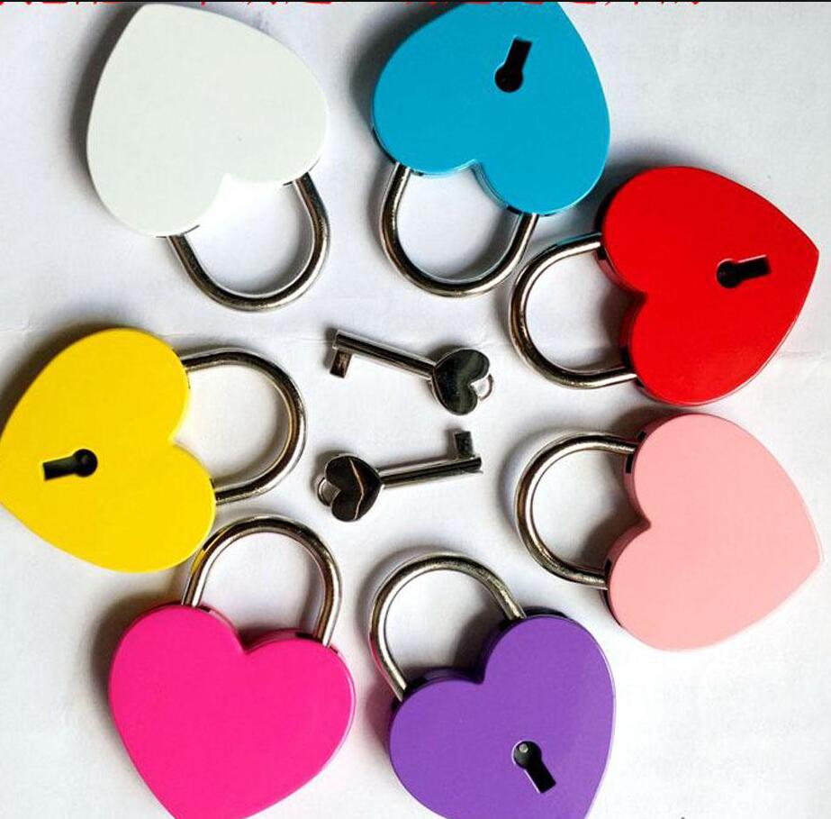

Creative Alloy Heart Shape Key Padlock Mini Archaize Concentric Lock Vintage Old Antique door locks With Key New Pure Color#612