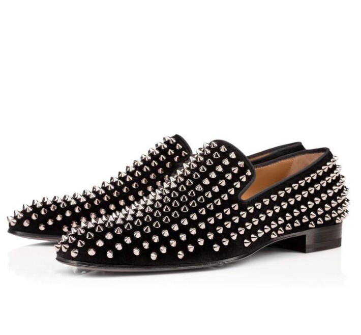 

Valentin 2021 Red Bottom Shoes Top Quality Men Suede Stylist Shoe Spikes Genuine Leather Sneakers Low Flat Rivets Men's Sneaker mjk0001