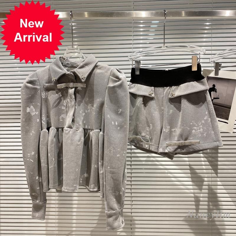

Women' Tracksuits Two Piece Sets Women 2021 Autumn Tie-Dyed Rhinestone Bow Puff Sleeve Top With Swing + Shorts Female Fashion Outfits, Gray