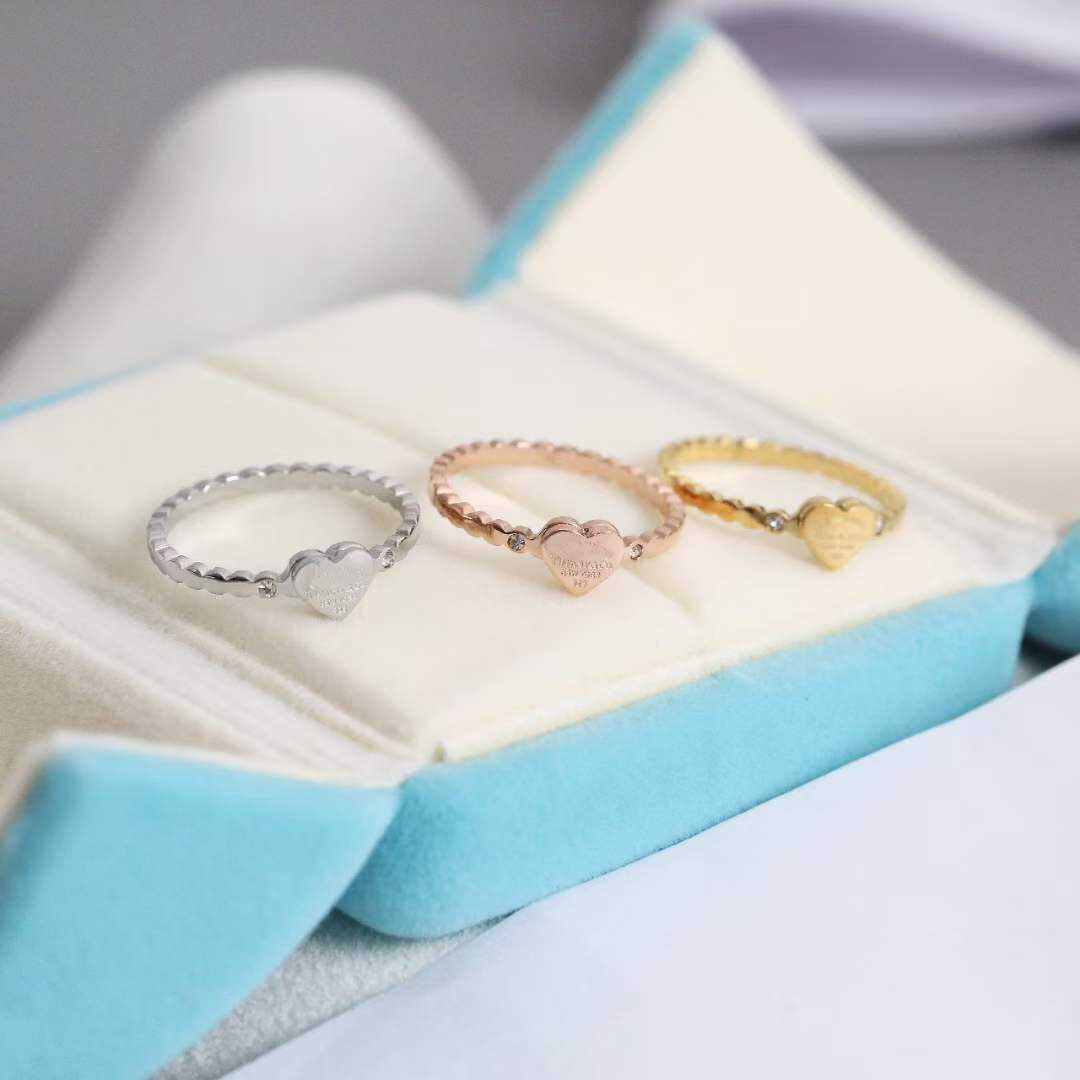 

316L Stainless Steel punk band ring with heart shape and have stamp for women wedding jewelry gift velet bag packing PS4312, Silver