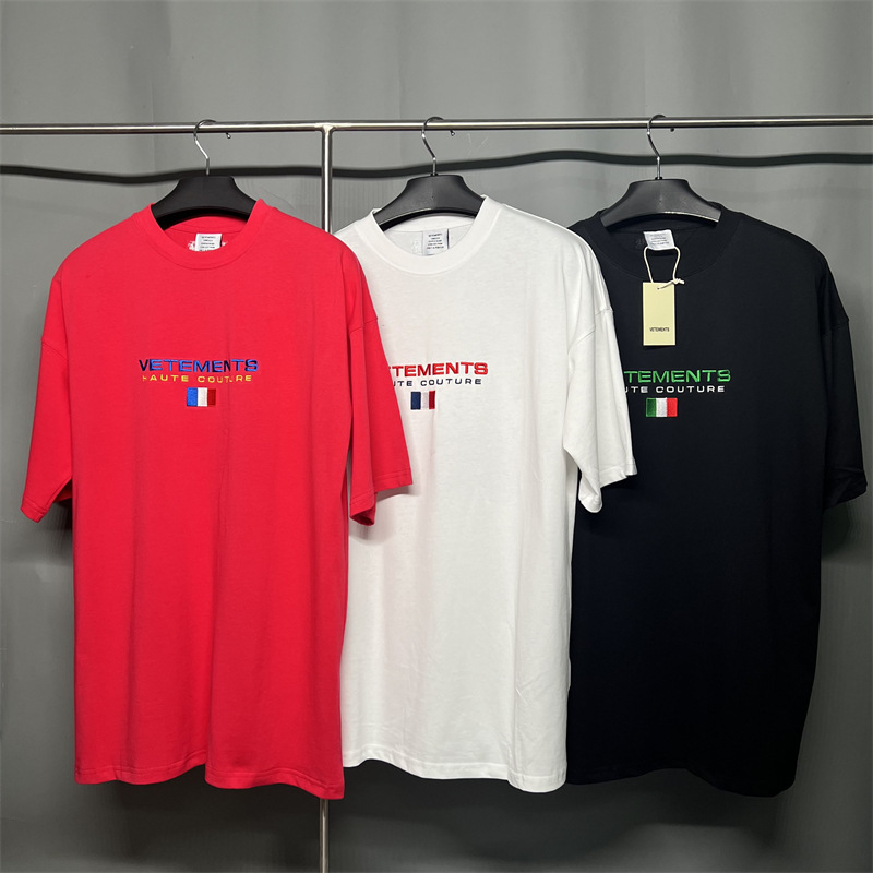 

22SS Vet T-shirts Hip Hop Street Skateboard Tee Men Women Casual Fashion Classic Short Sleeves Summer tee, Black