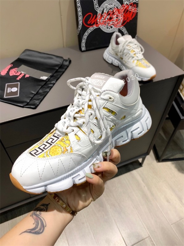 

Genuine Leather casual boots women shoes Martin boots Plaid stitching Upper is imported calfskin Plaid stripe women Short boots size35-46, 01