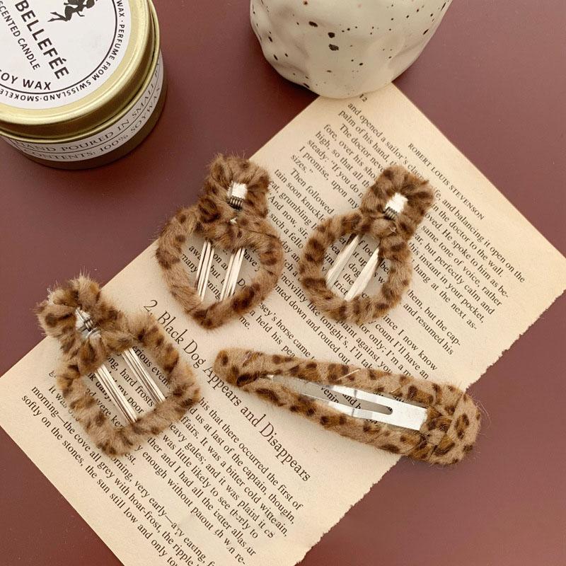 

Hair Clips & Barrettes Fashion Vintage Leopard Plush Clip Water-drop Square Hairpins Geometric Hollow Barrette Beauty Styling Tools, Golden;silver