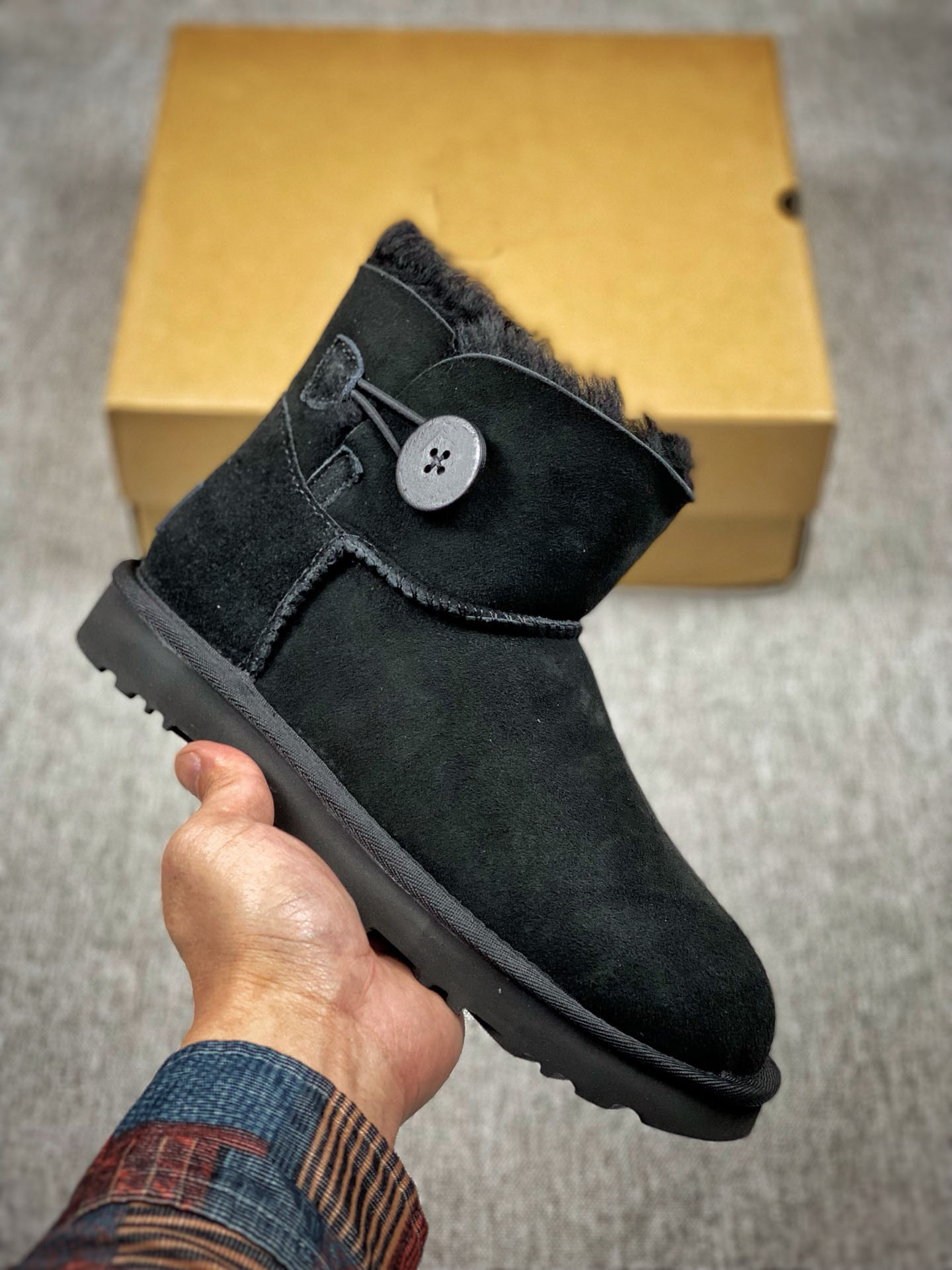 

women snow ankle boots Mini Bailey Shearling Classic Button Bootie Designer luxury womens shoes pink navy blue grey beige purple fashion boot, Color 5