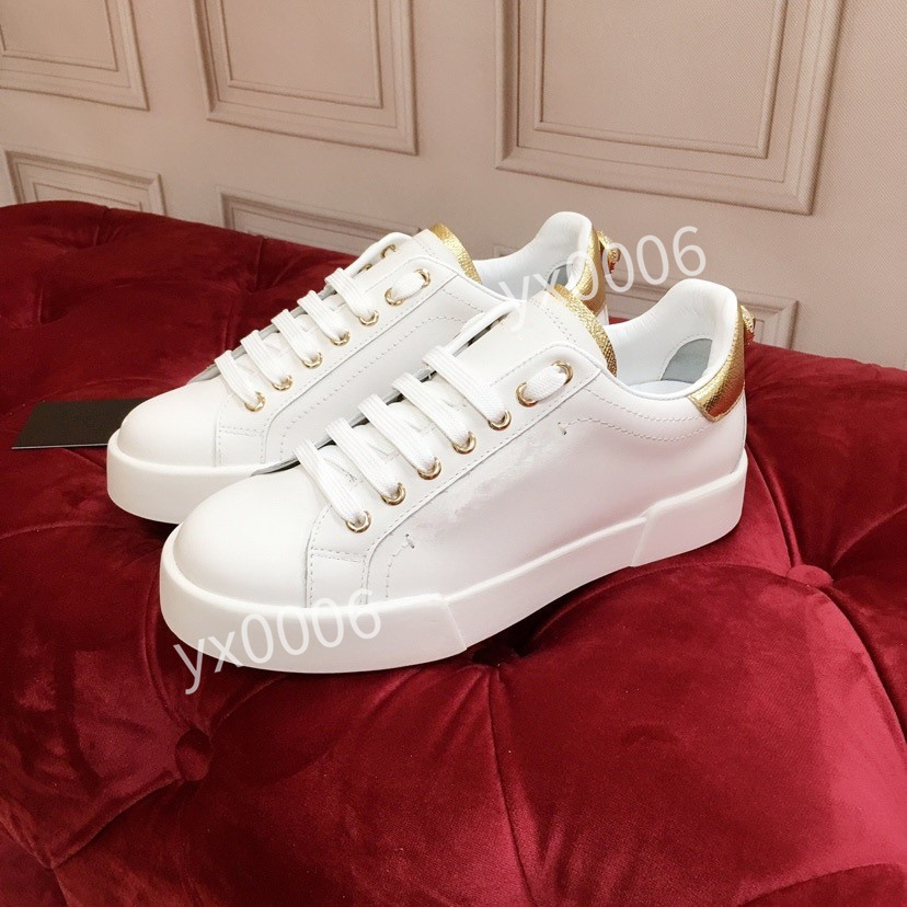 

2022 designer mens dress shoes leather Metal snap Peas wedding Shoe Fashion Flats driving sneakers High quality hc191006, Choose the color