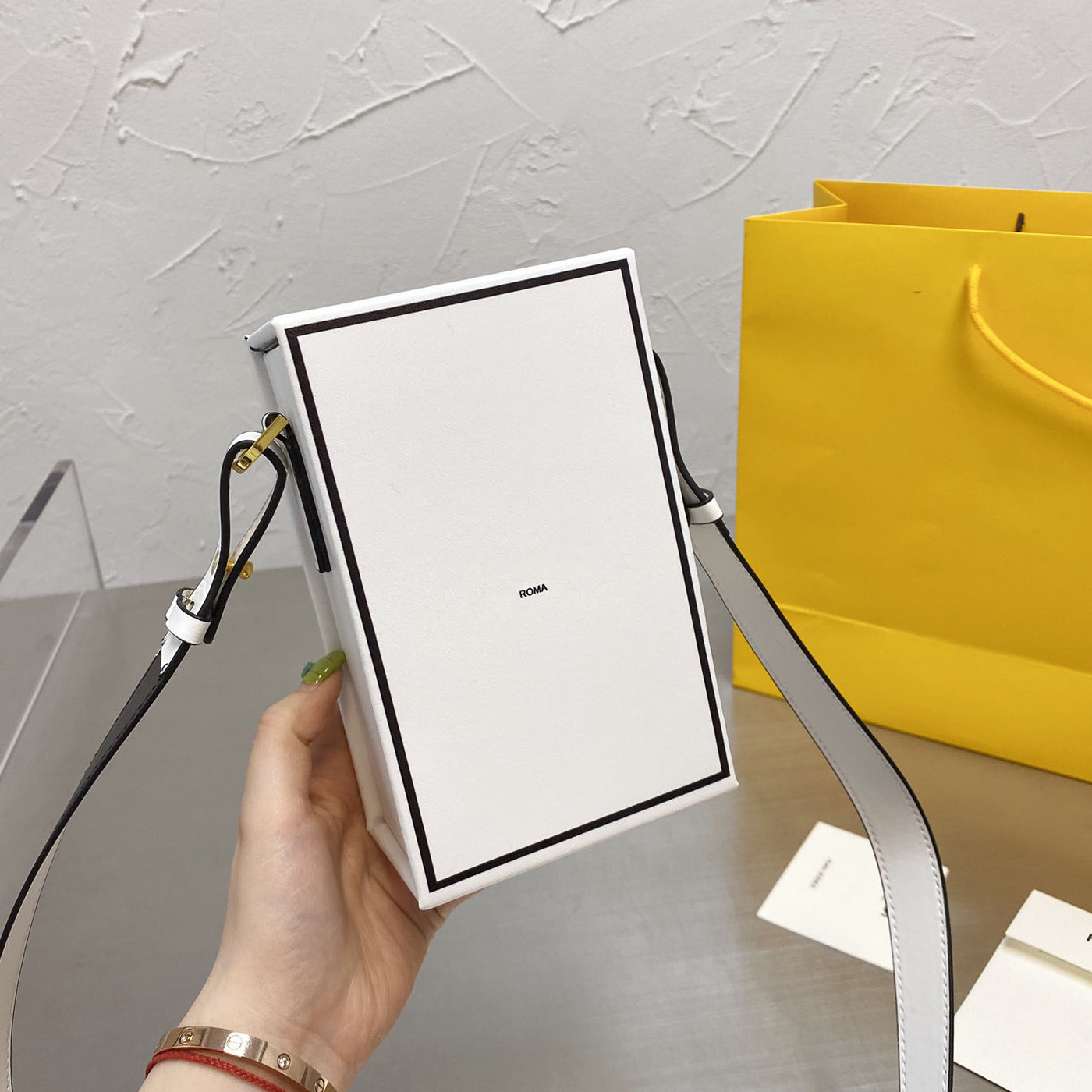 

2021 fashion chain box bag versatile one shoulder slant across trend women's bags white color