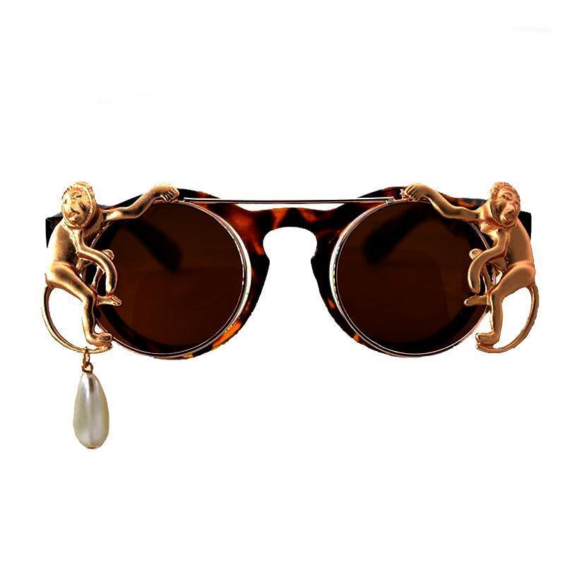 

Sunglasses Fashion Metal Monkey Pearl Chain Decoration Frame Women Mirror Sun Glasses Men1