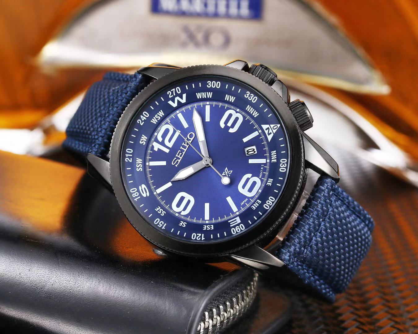

High Quality 2021 Fashion Sports Young Men SEI Brand luxury watches three-pin quartz watch Display Calendar with minimalist style