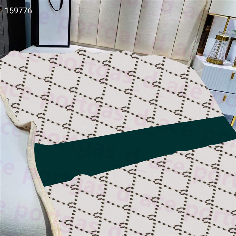 

Letters Striped Blanket 150*200cm Winter Warm Flannel Throw Blankets Home Office Summer Sofa Chair Double Bed Air Conditioning Throws