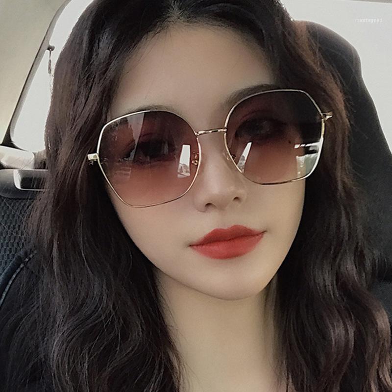 

Sunglasses Woohoo Fashion Retro Women Vintage Glasses For Men/ Alloy Feminino1