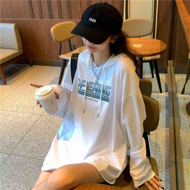 

Chic Hong Kong style white sweater women's 2021 loose Korean fashion BF thin salt early spring top, Denim blue