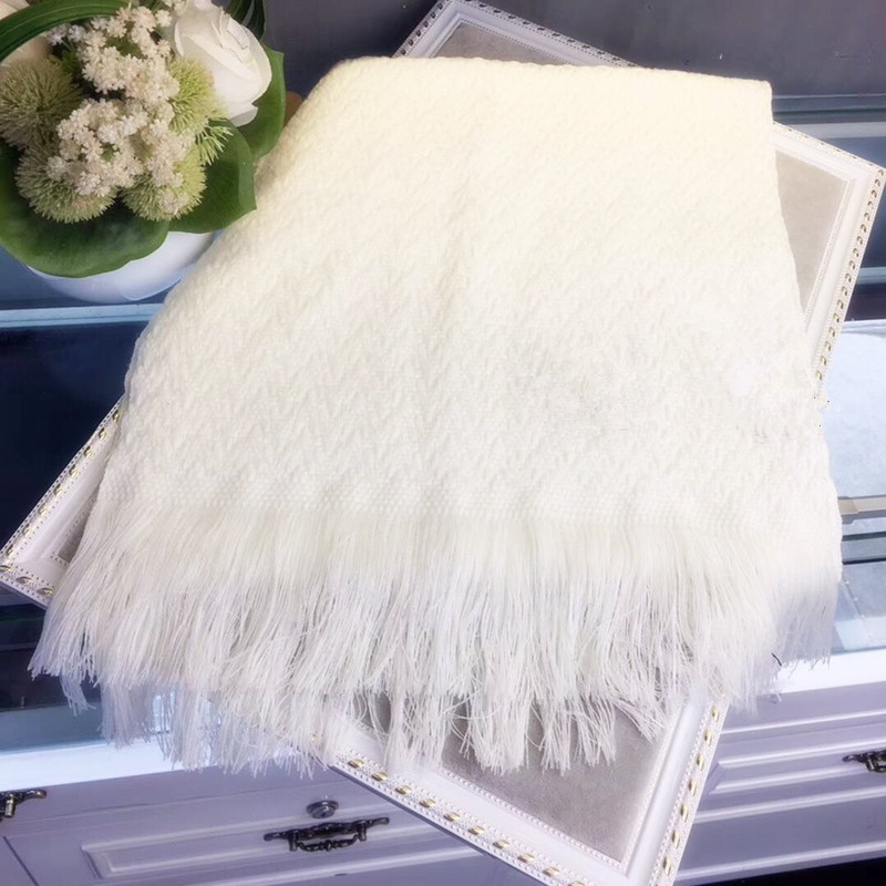 

2021 fashion classic for Women cashmere shawl 100% wool scarf For Winter Womens and mens Size 180x70cm with box