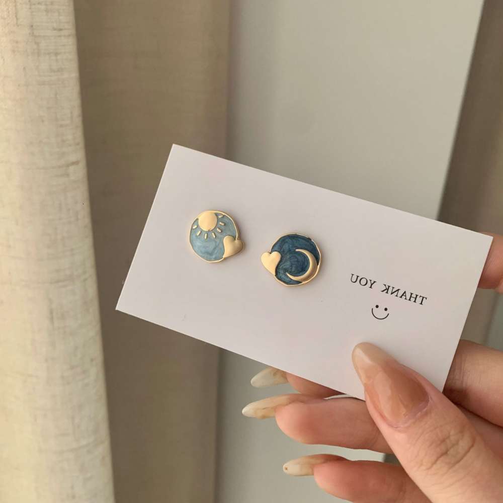 

earrings S925 silver needle South Korea Sun Moon feminine asymmetric geometric round Love Heart Earrings, Golden