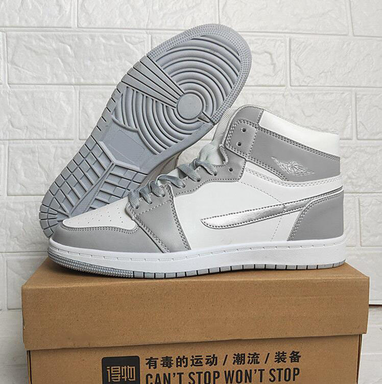 

Jumpman 1 Silver Grey Court Women Basketball Shoes Sports Retro Sneakers Dress Shoe, Bubble film