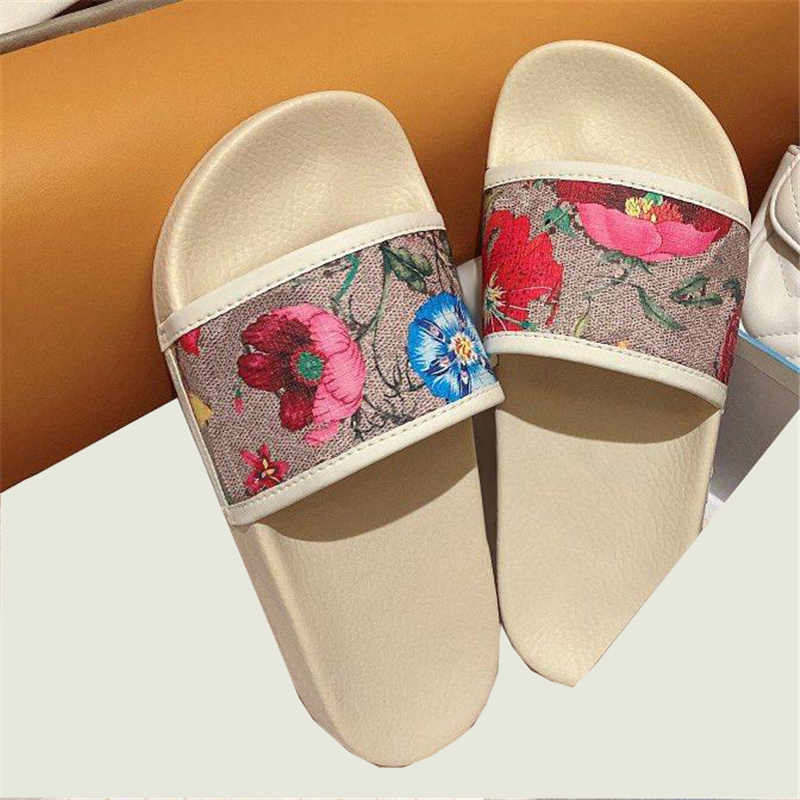 

Classic Letter Couples Slippers Sandals Shoes Men Women Home Flip Flops Summer Casual Beach Slipper Slides