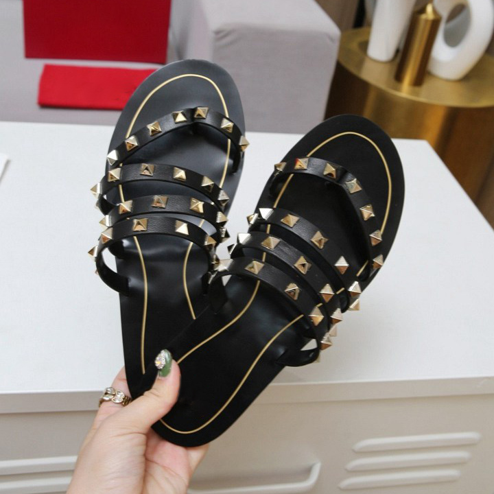 

Paris Women Slippers Summer Girls Beach Slides Top Quality Flip Flops Loafers Sexy fashion Hollow out Slipper Large size35-43 With Box