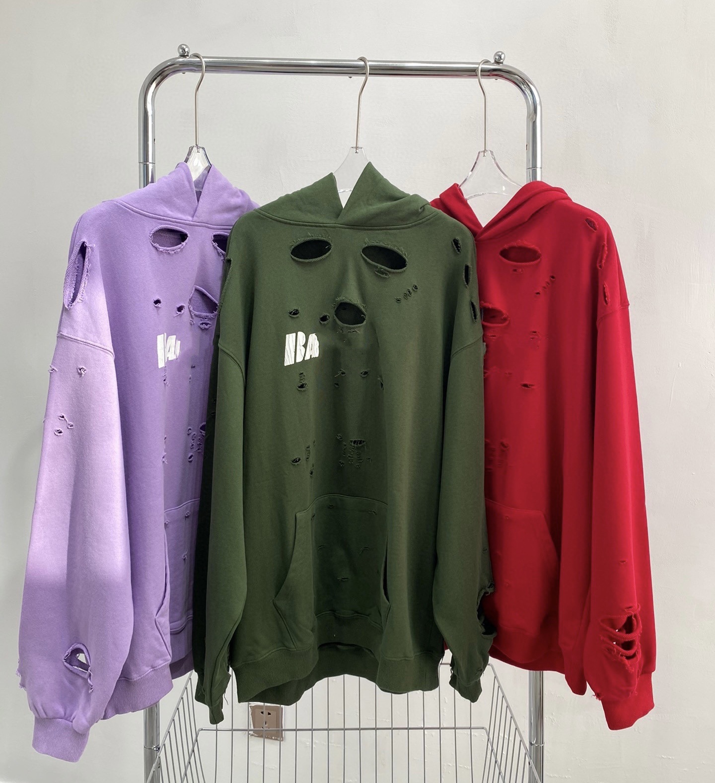 

Fashion yangmen Correct autumn Paris cracked letter print worn hole OS style casual fashion Hoodie for lovers, Red