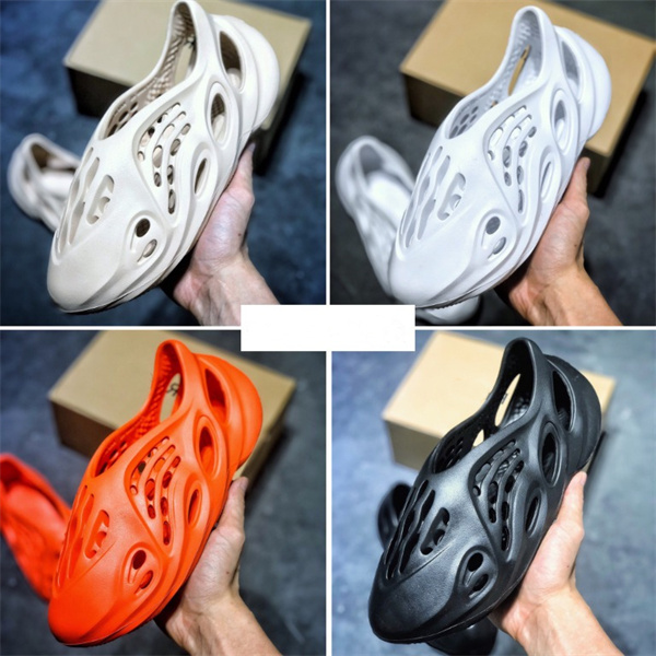 

Top Quality Slippers Red October Slides Graffiti Bone Resin Desert Sandy Rubber Summer Brown Flat Mens Womens Beach Foam Runner Size 36-46