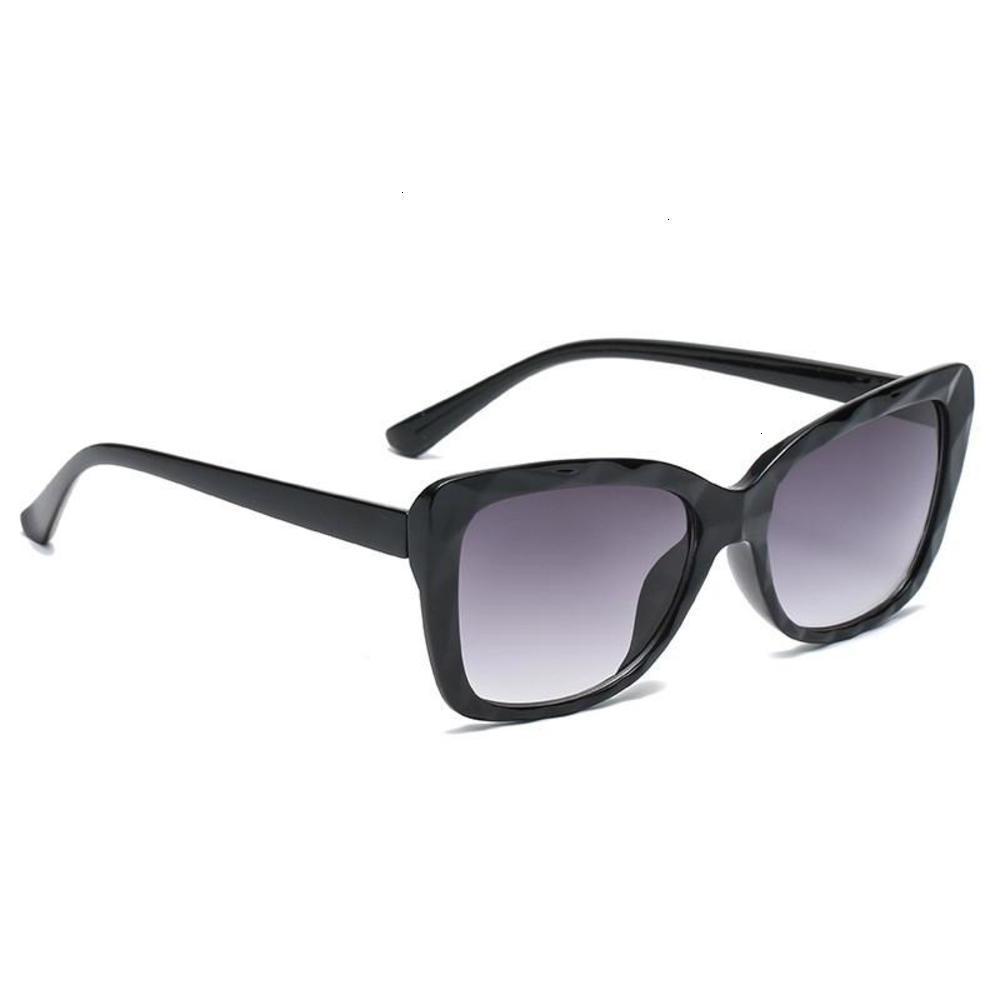 

2021 New Fashion Brand Designer Sunglasses Black Women comfortable style bright Frame Vintage Sun Glasses UV400