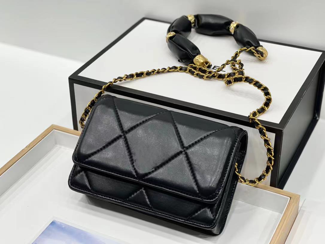 

2021 latest chain bag fashion high-quality calfskin square bag fold geometric pattern luxury shoulder bags handbag