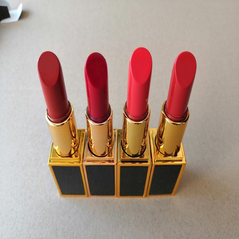 

Brand Makeup Matte Lipstick 4 Colors Rouge a levre Lip Gloss High Quality, Customize