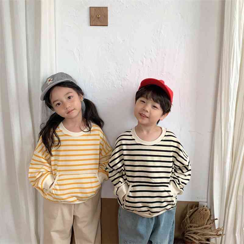 

Spring Autumn striped sweatshirts boys and girls cotton pocket pullovers kids tops 210708, Yellow