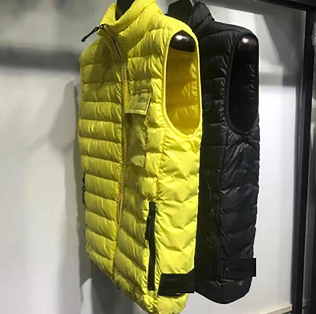 

topstoney 2020ss Ne w pattern konng gonng Vest autumn and winter thickened waistcoat fashion brand high version men's clothing004, Black;white