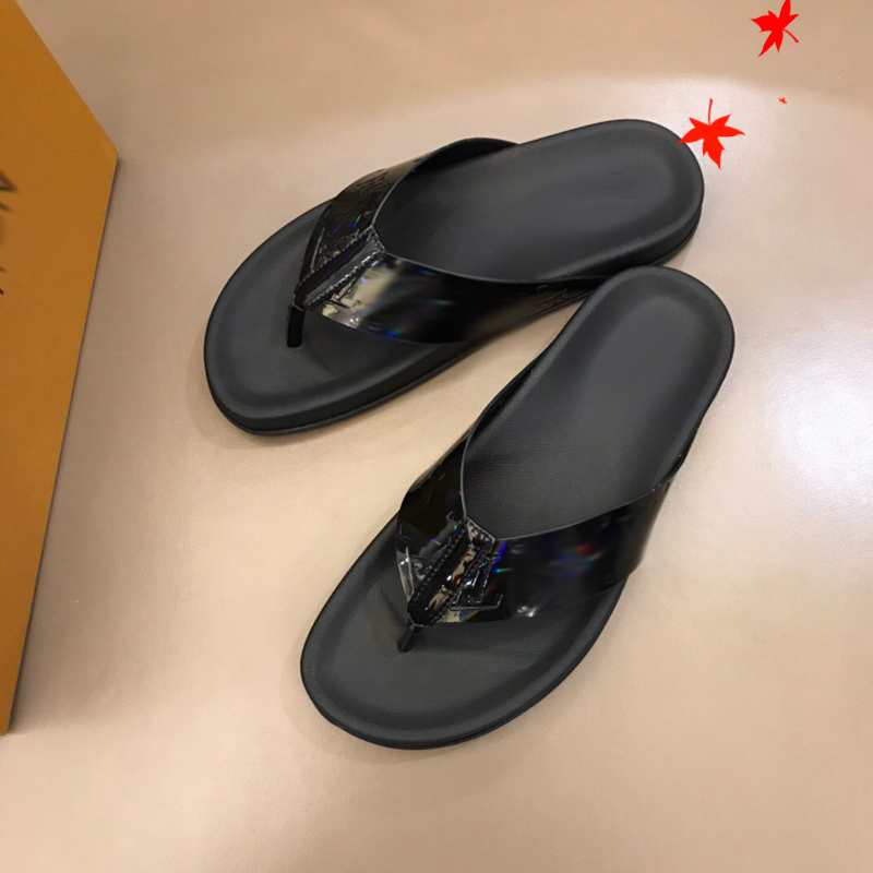 

2021 Slipper Designer Slide Summer sandals Fashion Men Beach Indoor Flat Flip Flops Leather luxurys Shoes mens Slippers with box Size 39-45 -H128, Black