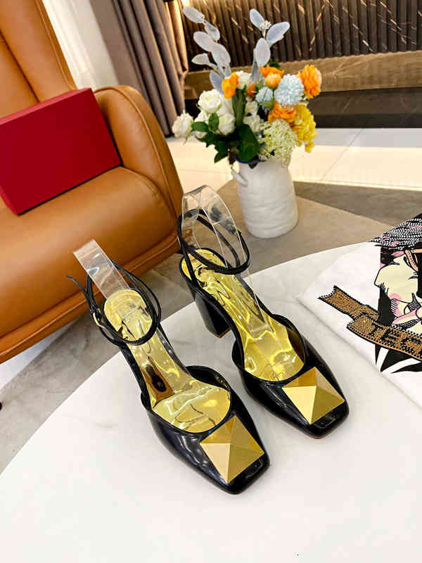 

Sandals large Luxury women rivets sandals High heels shoes Size 35-42 YQUE, 1# shoe box