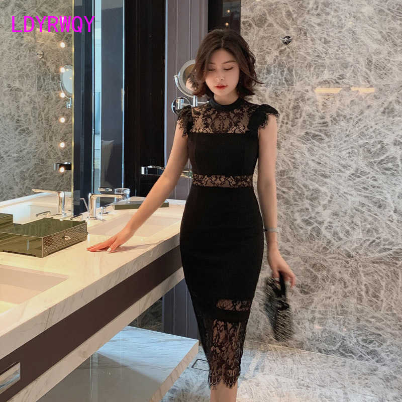 

women's round neck sexy perspective hollow stitching slim package hip black lace dress Sleeveless Office Lady 210603