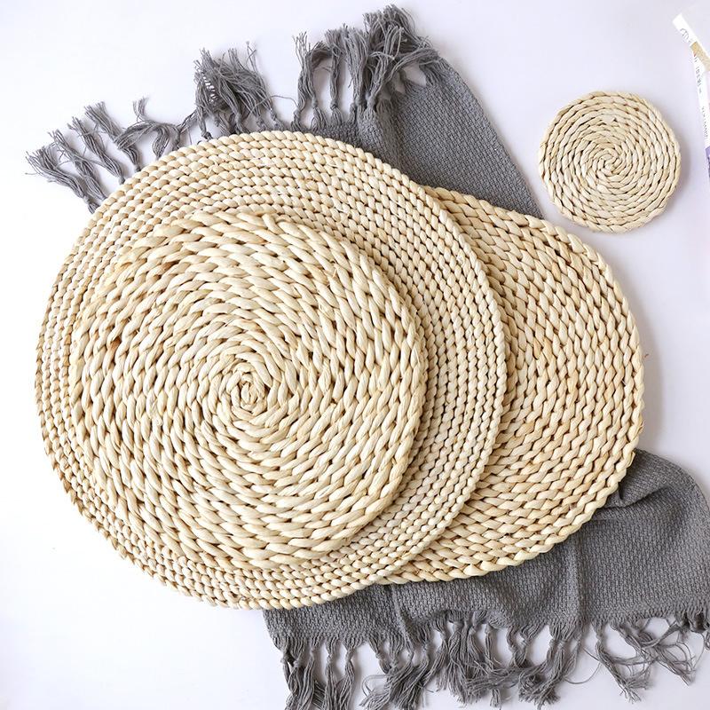 

Mats & Pads 1Pc Round Rattan Placemats Natural Straw Woven Dining Table Heat Insulation Pot Holder Cup Coasters Kitchen Accessories