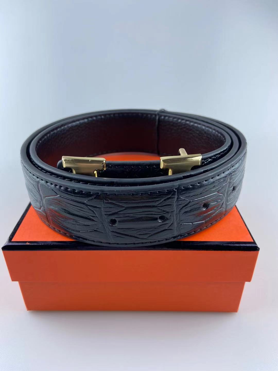 

2021classic casual business wholesale high quality mens belt metal buckle crocodile leather belts for woman width is 3.8cm, Width is 3.8 cm