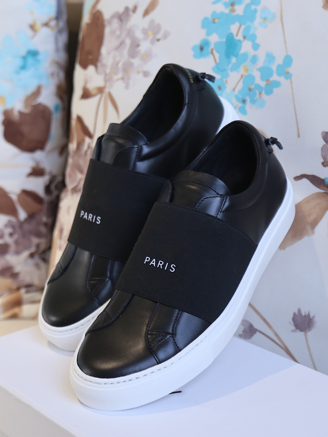 

White shoe high quality leather designer fashion sneakers convertible luxury beautiful shoes