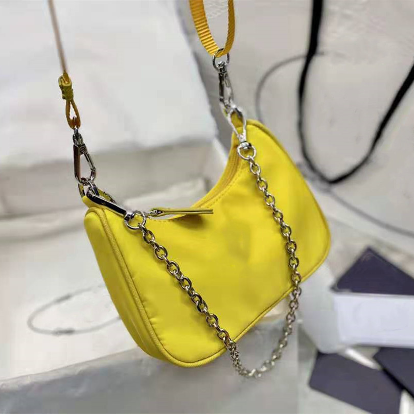 

Women Designers Luxury Shoulder Bags Nylon Handbags Crossbody Chain Bag Hobo mini Coin Purses with box, Red;black
