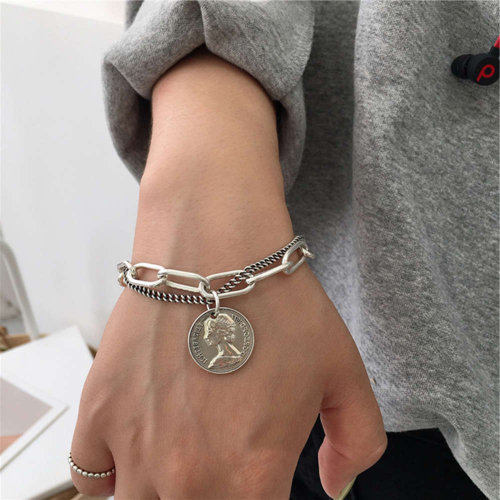 

Hand catenary Ot button old head Gold Coin Bracelet high color protection ins simple personality versatile chain bracelet x057, Black