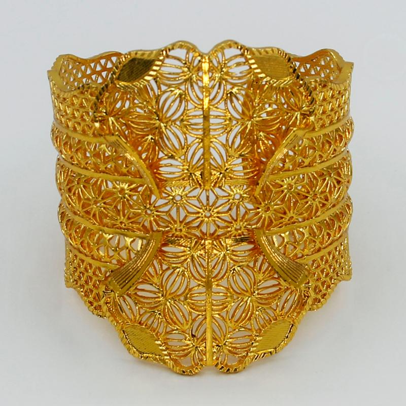 

Bangle 2021 Has Witnessed The Flood Of European And American Style Fashion Trend A003