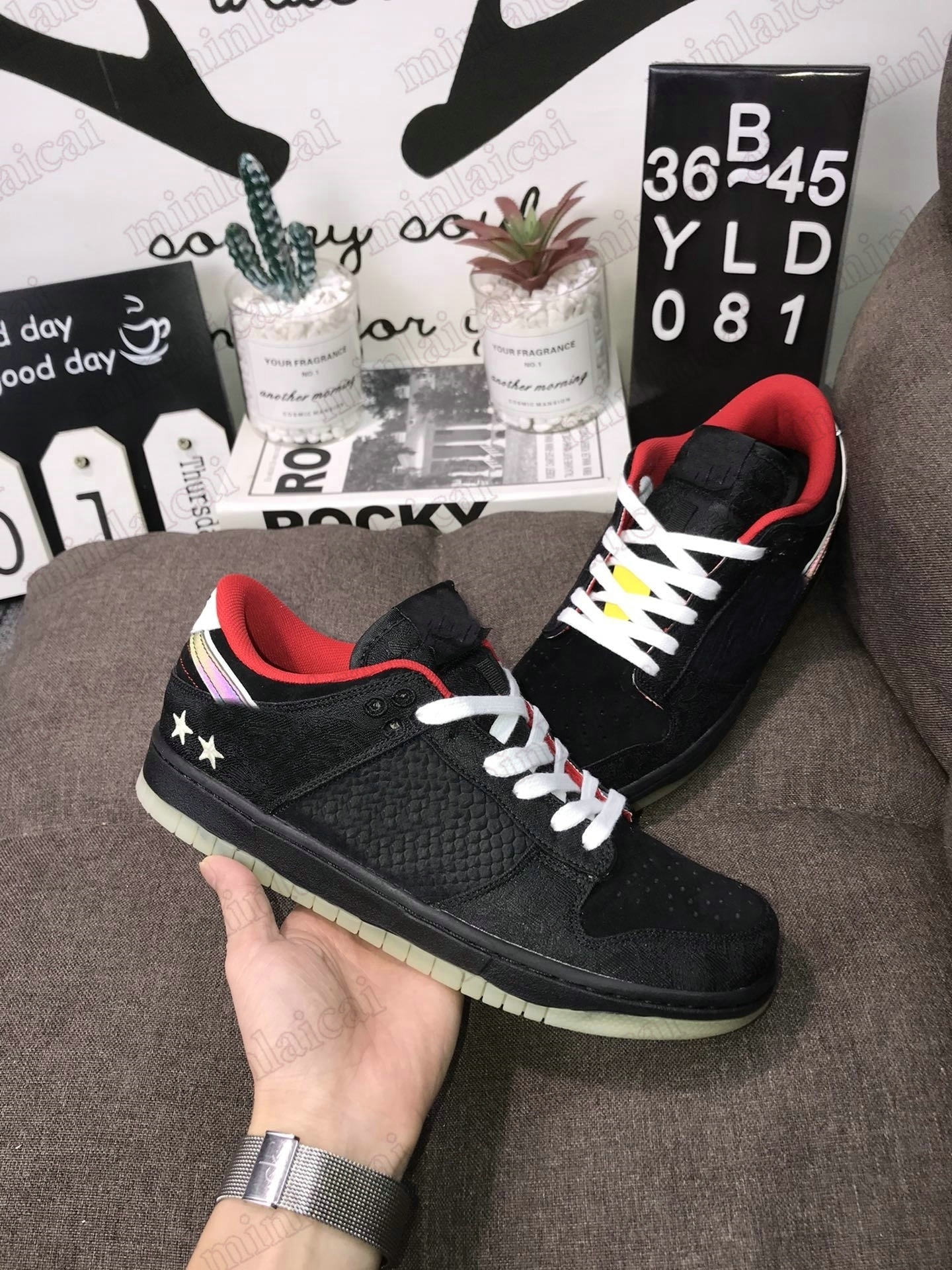 

LPL x Low Laser SB EDG Designer Shoes Pro League Of Legends Chinese wind Silk Dragon Mens and Womens Trainers Sports Sneakers, Customize