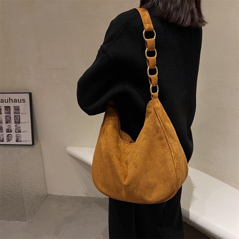 

Evening Bags 2021 Matte Leather Hobo Bag For Female Large Designer Handbags Sac Winter Trendy Women's Faux Suede Shoulder Women, Brown