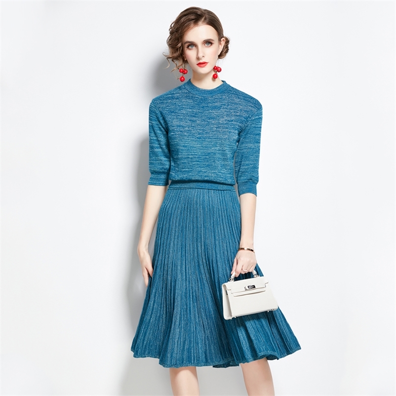 

Summer Casual two piece Women Sets Short Top + Pleated Skirt Elasitc Waist Office Lady Knitted Suit 2 Piece Set 210519, Blue 1