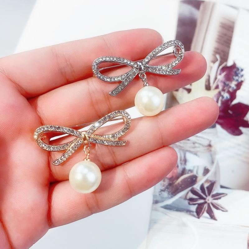 

Pins, Brooches 2022 Women Pearl Bow Brooch Lapel Pin Fixed Dress Draw Back Ladies Femlae Girls Pins Clip Sweater Buckle Jewelry Gifts, Gray