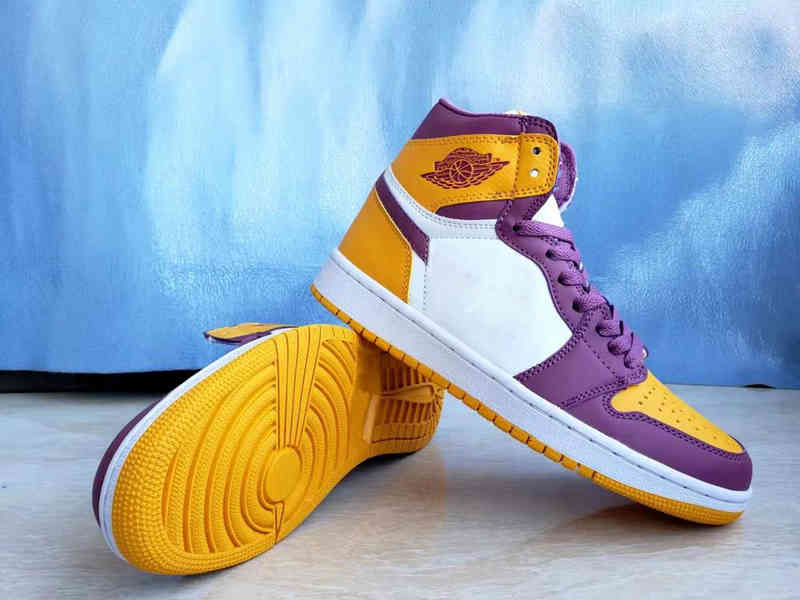 

(With Box)2022 1 Brotherhood Basketball Shoes Men Women University Gold Light Bordeaux White 1s Sneaker