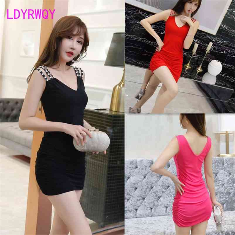 

LDYRWQY summer fashion sexy V-neck low-cut slim-fit fold bag hip bottoming nail drill suspender dress 210603, Red