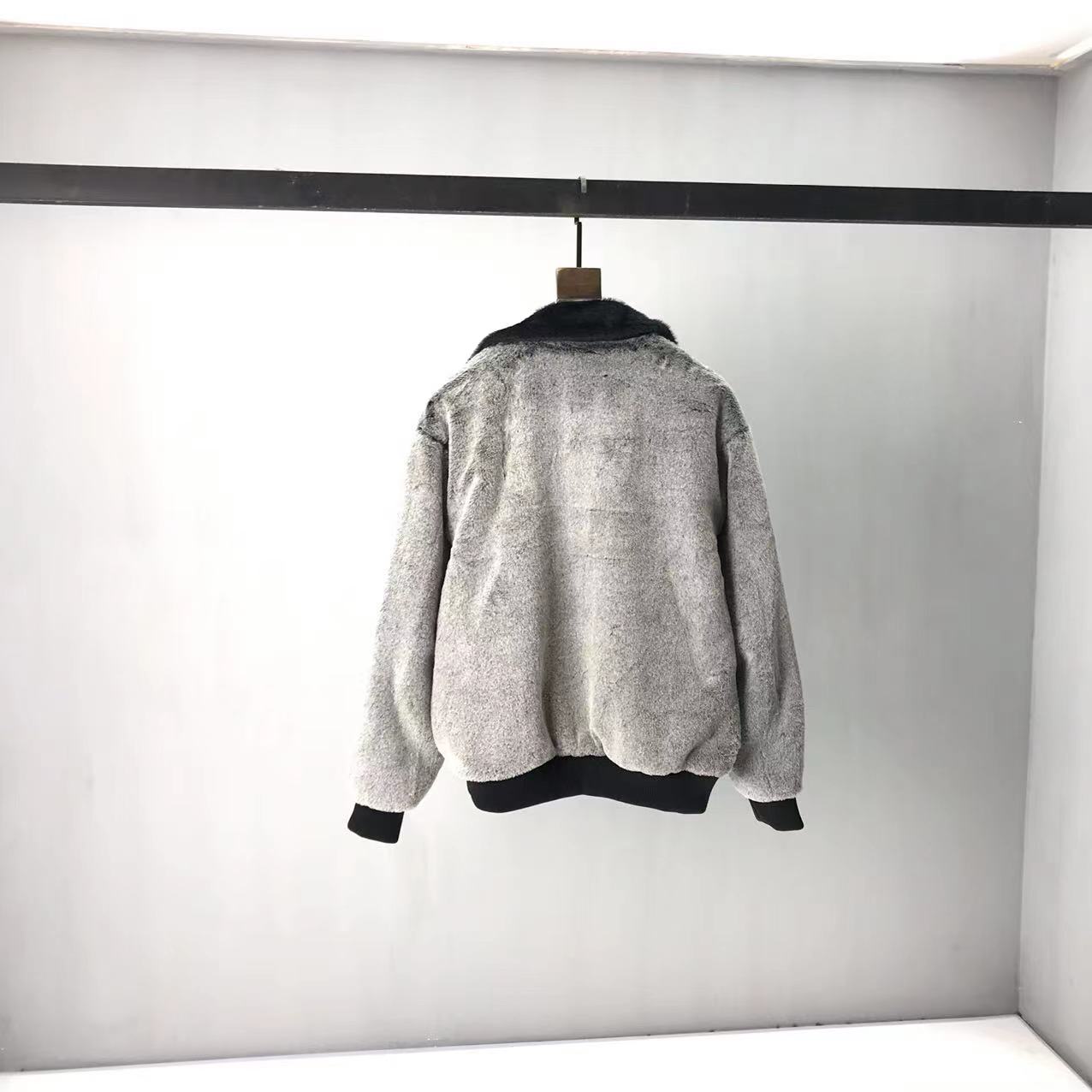 

2021ss spring and summer new high grade cotton printing short sleeve round neck panel T-Shirt Size: m-l-xl-xxl-xxxl Color: black white m4f565