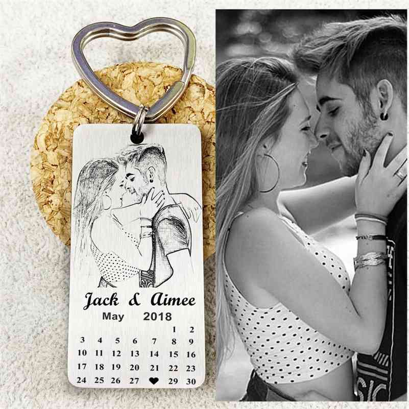 

Personalized Calendar Keychain,Photo calendar key chain Hand Stamped Calendar Engrave Photo Keychain Picture Keyring Custom Gift 210409